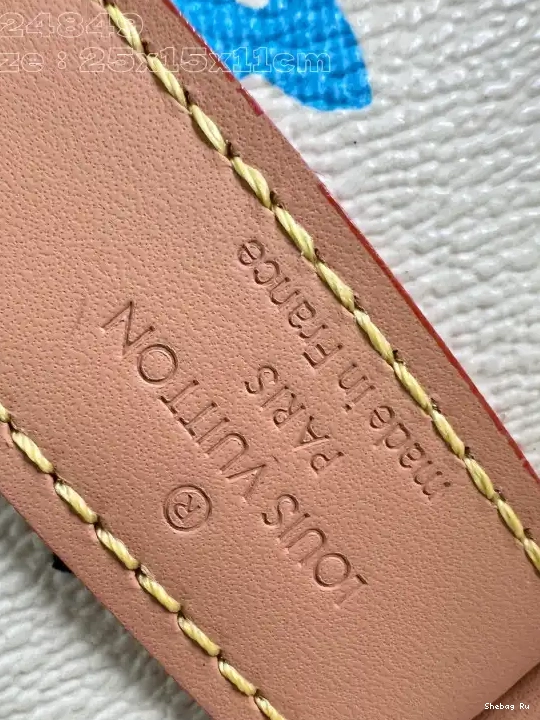 25 KEEPALL BANDOULIÈRE VUITTON LOUIS 0625